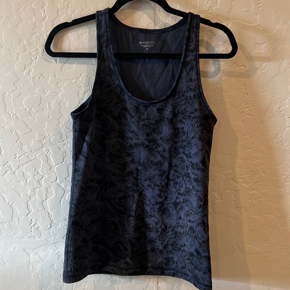 Athleta tank - Picture 1 of 4